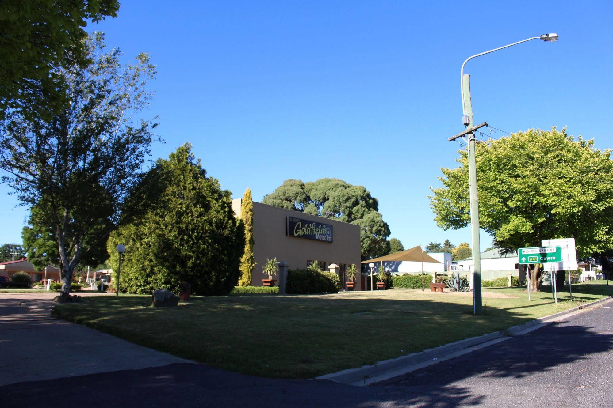 Goldfields Motel Blayney Extérieur photo